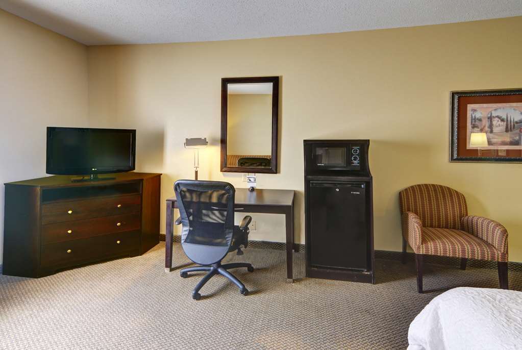 Hampton Inn&Suites Lawton Zimmer foto